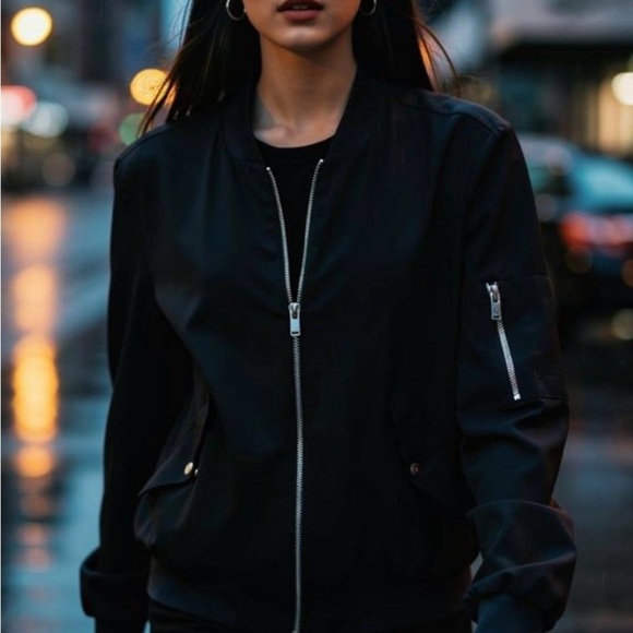 Zara Basic Collection Black  Cropped Jacket - Picture 2 of 10